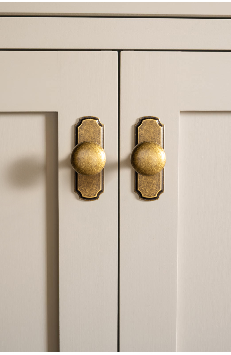 Mid-century Antique Brass Cabi - Furniture Hardware With Backplate recensione e prezzo