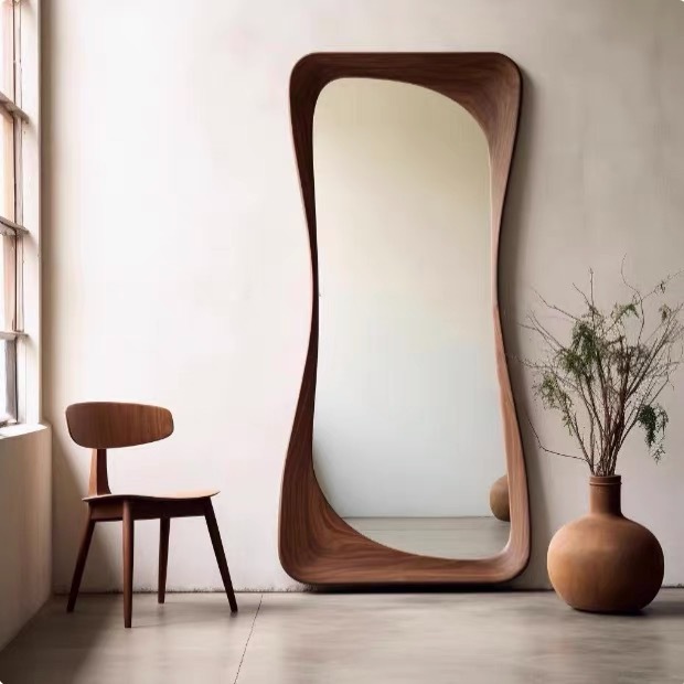 Medieval style full body floor - Furniture Hardware Store recensione e prezzo