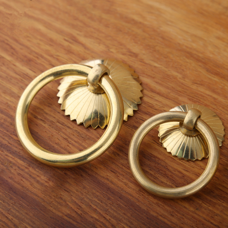 Vintage Brass Cabinet Ring Kno - Furniture Hardware Kit recensione e prezzo