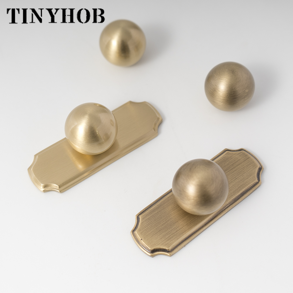 Vintage Brass Ball Knobs with  - Furniture Hardware With Backplate recensione e prezzo