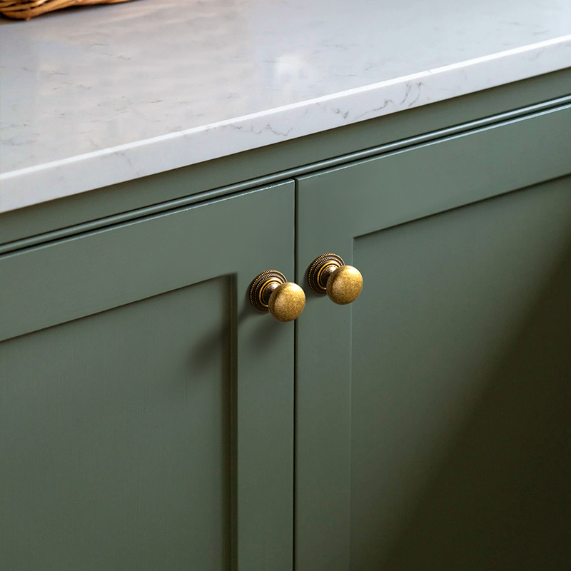 Goo-Ki Antique Brass Drawers K - Furniture Hardware With Backplate recensione e prezzo