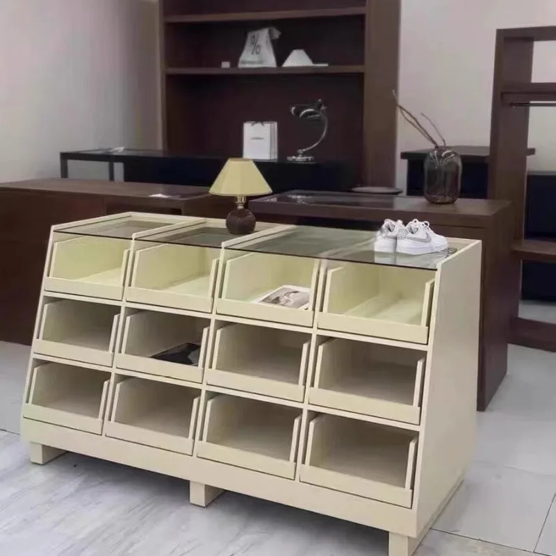 Children's Clothing Store Naka - Furniture Hardware Store recensione e prezzo