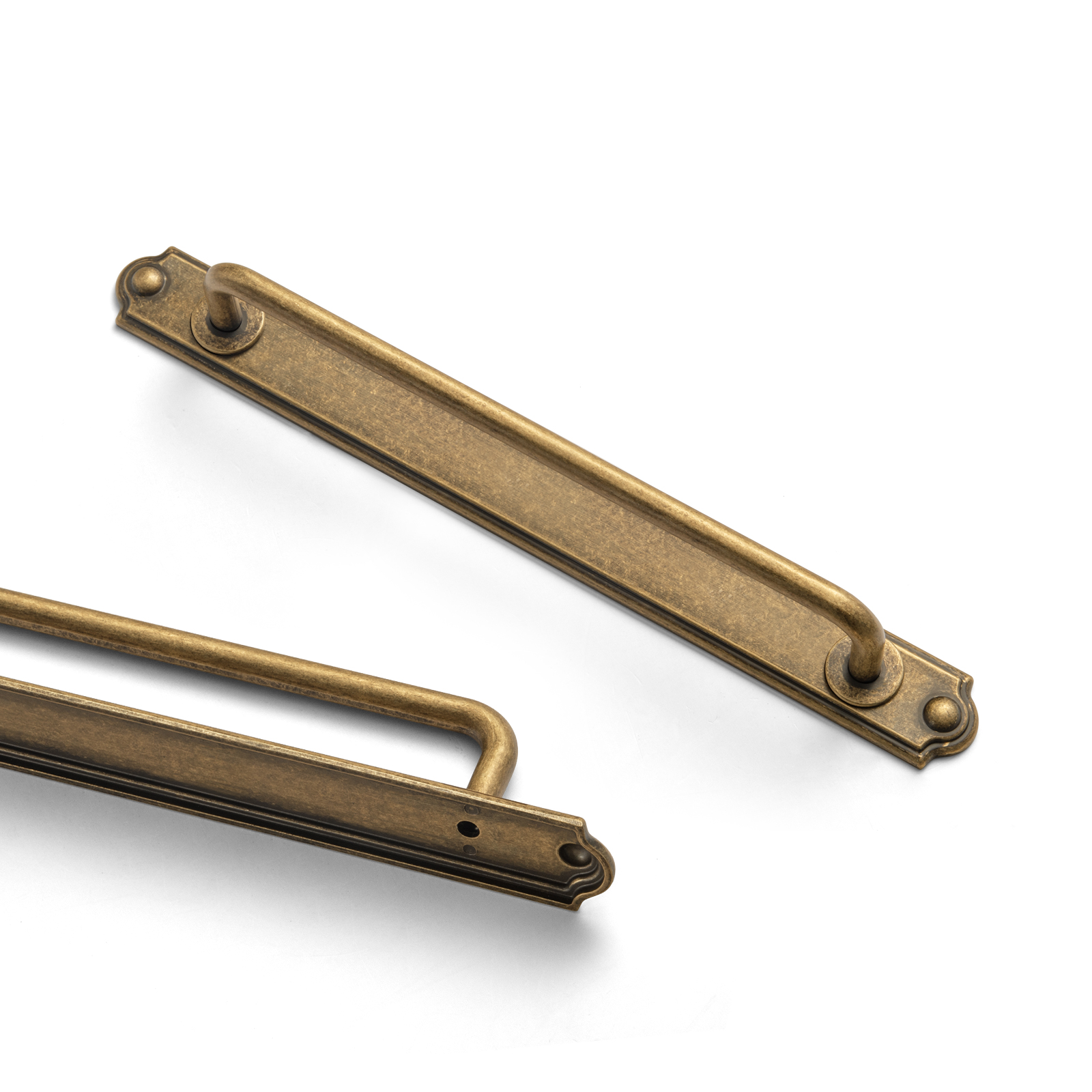Goo-Ki Antique Brass Cabinet K - Furniture Hardware With Backplate recensione e prezzo